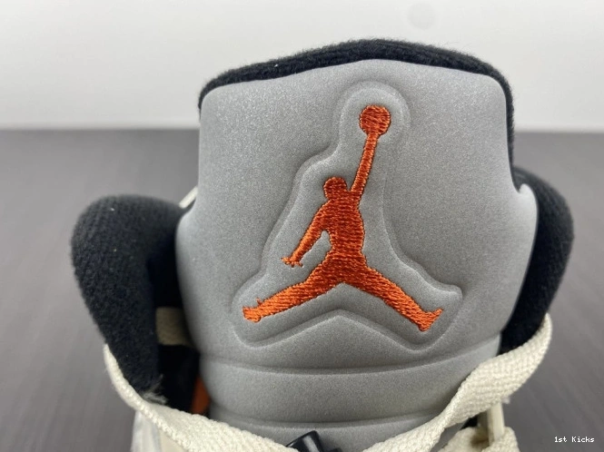 Jordan Orange Retro Total DC1060-100 5 0723
